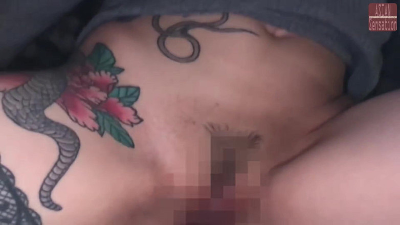 J Hentai Matings: Hostes X Private Shoot - Tip Pemurah Dari Pelanggan Biasa Membawa...