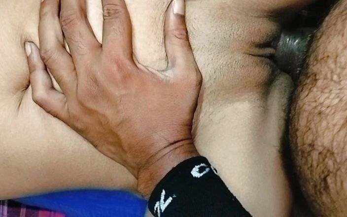 Pihu bhabhi: Desi ragazza indiana del college fa sesso con il fratellastro