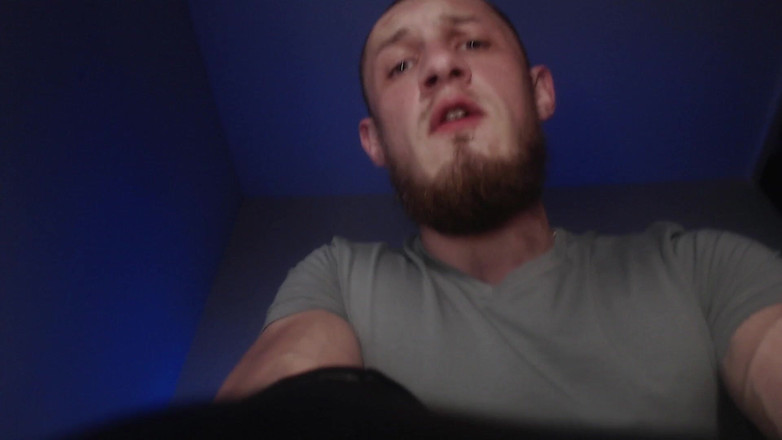 Hunky time: Alpha med läderhandskar dominerar