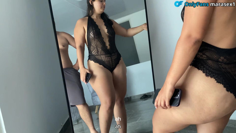 MaRaSexx: Aspetta il mio fratellastro si vuole entrare