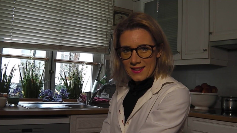 Lolacam: Seducing a Student