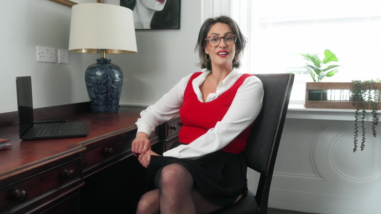 Countess diamond: Financial Director Cuts Your Wages