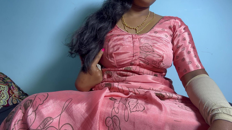 Mary V: Chithi Main Peranan, Persembahan Cakap Kotor Tamil Ponnu