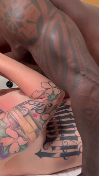 Milfcandy: Parker Skyes sikişecek adamlardan birini seçmek zorunda