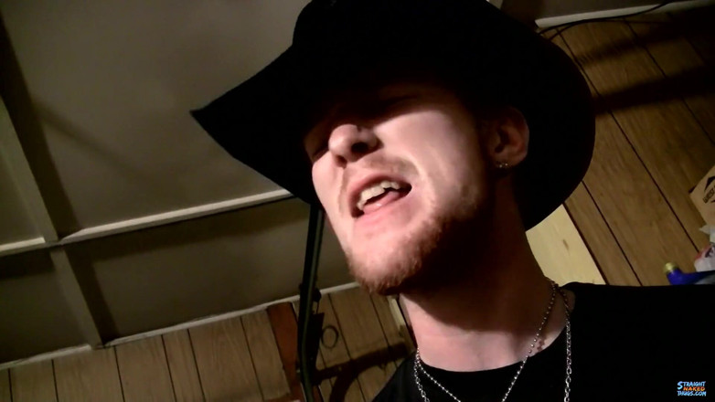 Straight naked thugs: Porównania kowbojów kogutów