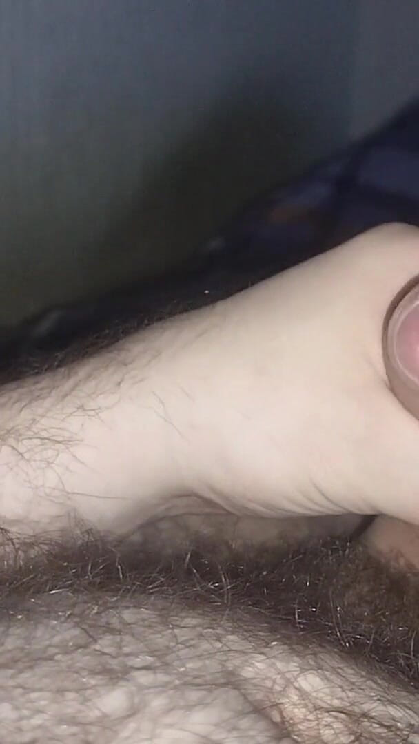 Masturbating on Bed and Huge Cumshot to My Hairy Belly (Uhri)