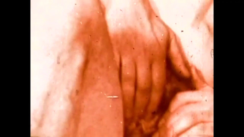 Vintage megastore: Dziwki jedzą szefa