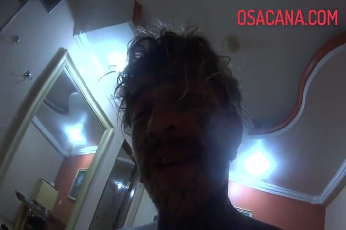 World Tranny: Wielka przystojniaczka pieprzy się gorąco z utalentowaną osobą w motelu