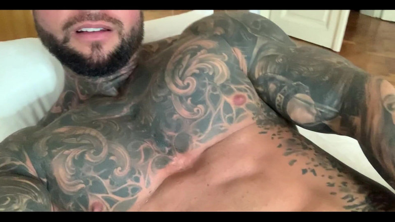 Jasons feet: Tati se trezește