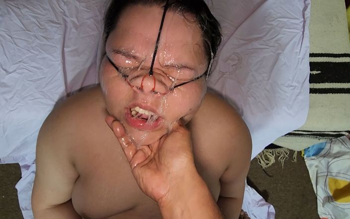 Sado Hentai: Rien de tel qu’un facefuck baveux le matin