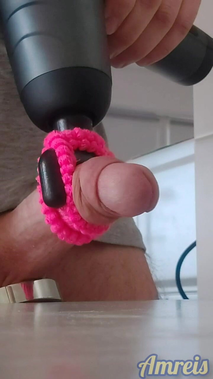 Amreis: A Massage Toy Milks My Cock to a Pulsating Orgasm