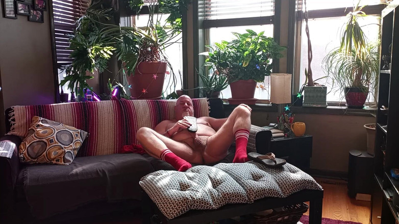 beardaddychub: Bear Jerks off trong Flip Flops - Tính năng tiền thưởng...