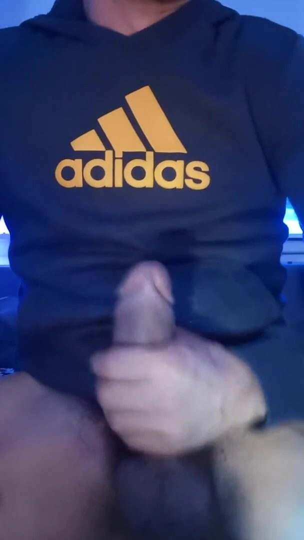 Costiro: Big Hard Cumshot Sexy Body!