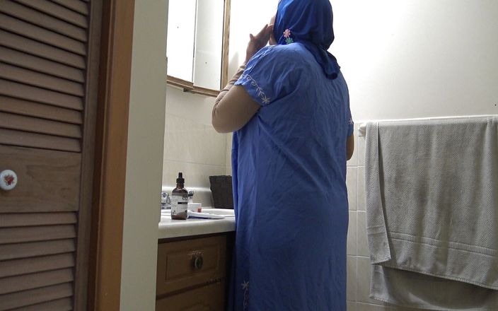 Souzan Halabi: モロッコのアラブの妻が仕事前に滑りにザーメン