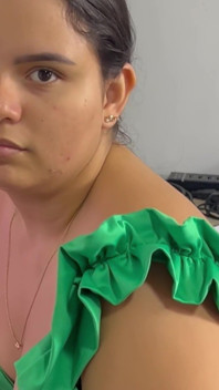 Encuentro a Mi Hijastra Marasexxxx Masturbándose Y Me La Follo