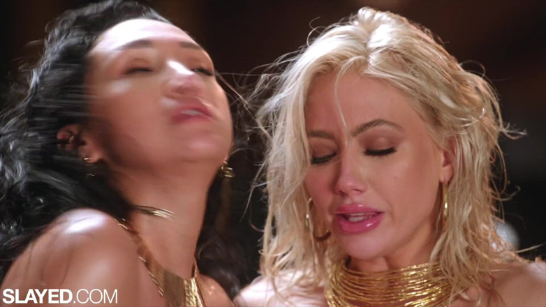 Slayed: Slayed Ivy e Vicki se revezam tentando sair gozando uma...