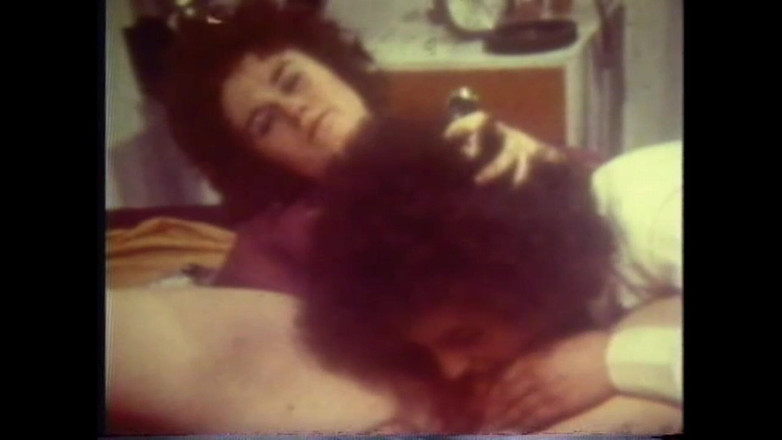 Vintage Megastore Full hd: Cewek nakal saling jilat memek satu sama lain