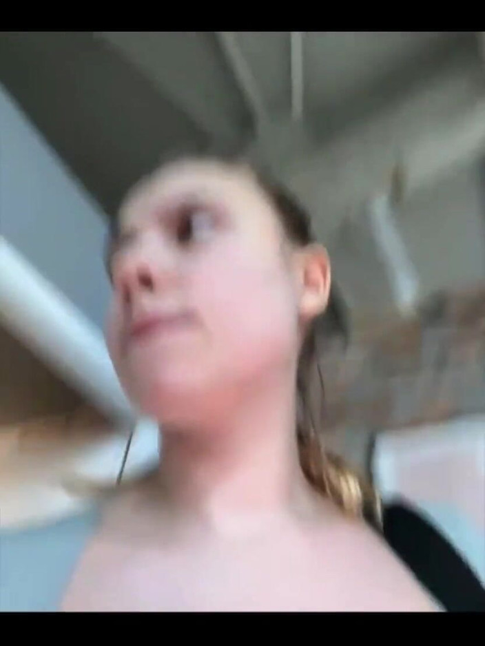 JuiceLussie: Ngentot gila - close up di gym