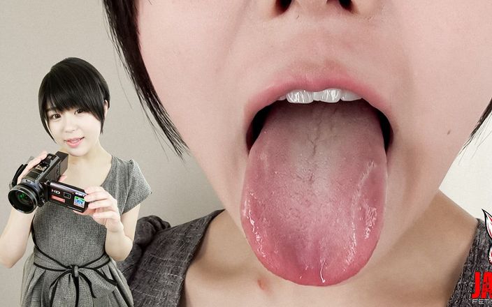 Japan Fetish Fusion: 短发美眉tsugumi muto的小嘴里是一颗金属牙齿！