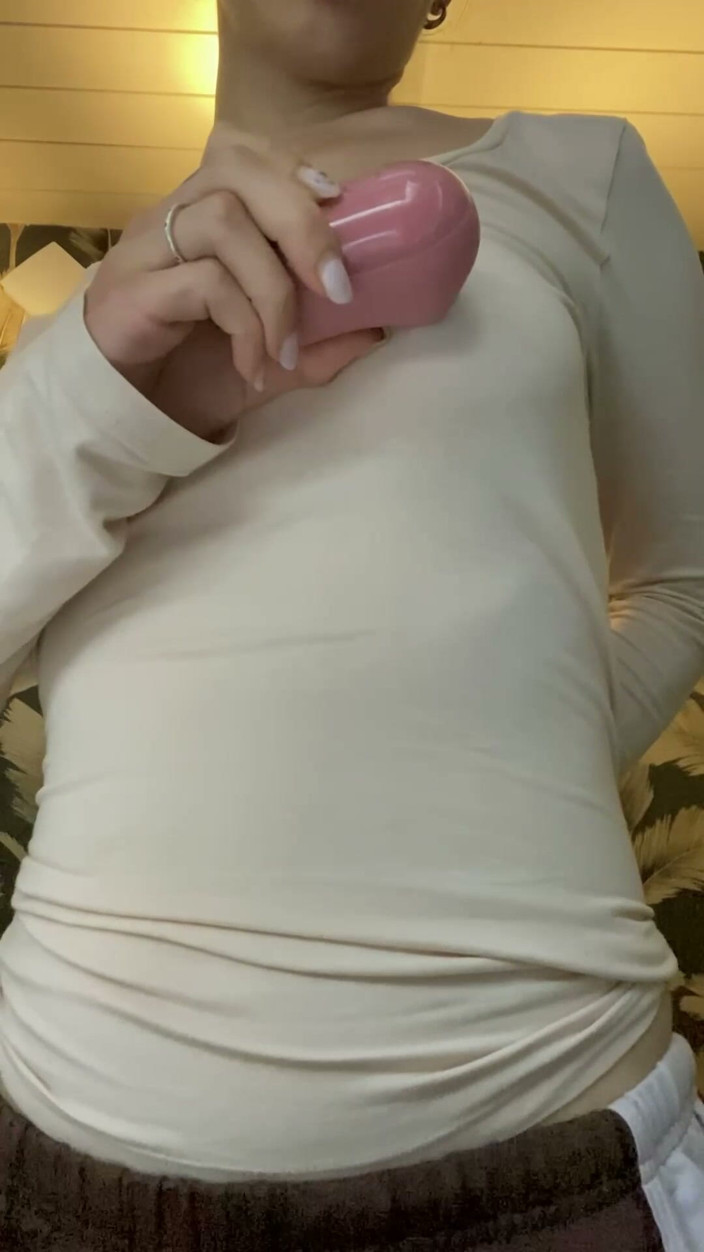 Dolls Cult: I'm Not Feeling Well Today and I Decided to Masturbate...