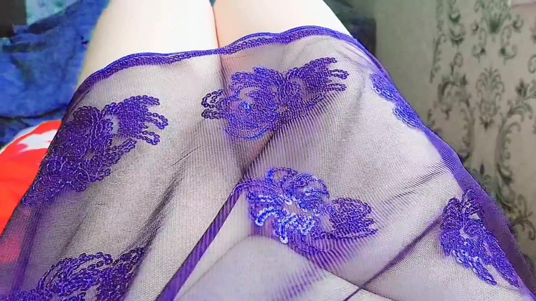 Kitty_Cross: 내 입술에 남아 있는 롤리팝 불