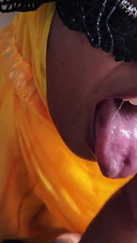 Awek India deepthroat