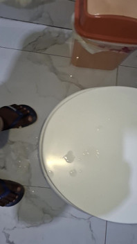 İçmen için bolca altın sıvı ve kalın sperm var, orospu çocuğu, ve bu çok tatlı, bal gibi.