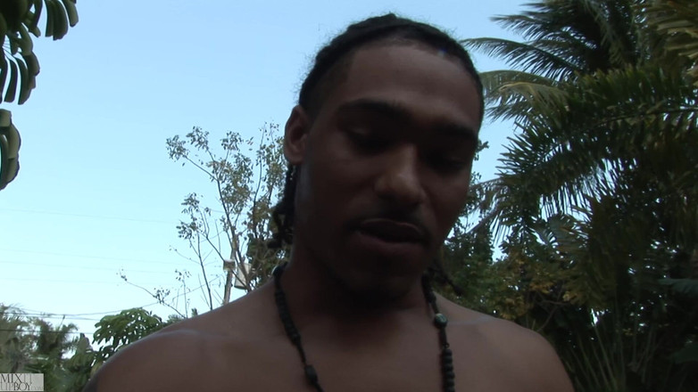 MixItUpBoy: Cody Kyler + Lex - baise dans la piscine