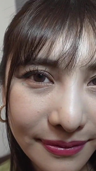 Housewife Who's Been Using Her Looks to Attract College Students. “that's a Bit Too Sexy!” They Whined.