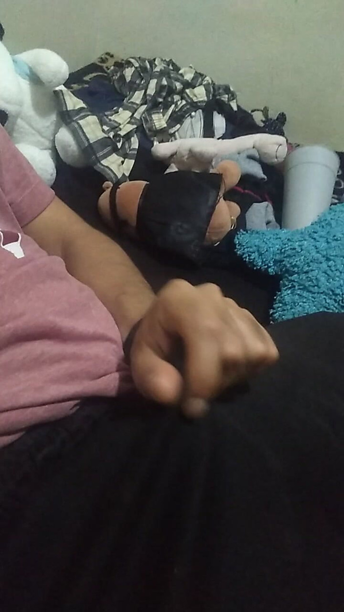 AlexAlejandro13: In My Bed