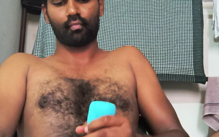 HornyHunk: Masturbuje się moją nową zabawką erotyczną