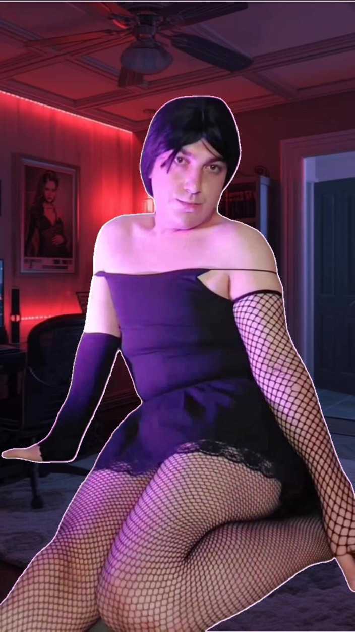 Kitty_Cross: 4 chefe gótica Femboy delicioso corpo grande natural peitos sexy...