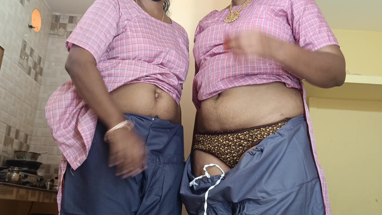 Inba: Chị em đại học chơi tay ba