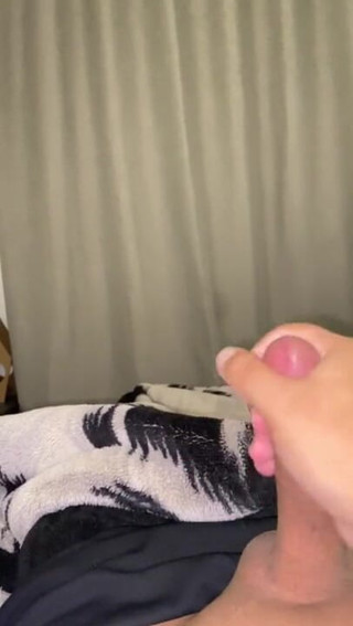 Dylan Ford: Brazilian twink loves to cum before going to bed | Dylan...