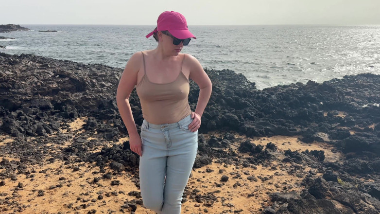 Emma Voyeur: Jeans De Playa Mojados - Arenoso Y Empapado