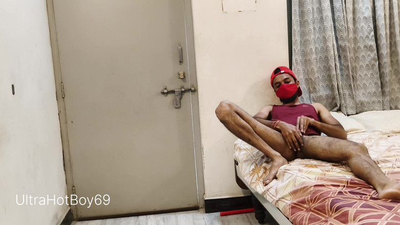 UltraHotBoy69: Голі моменти з настроєм