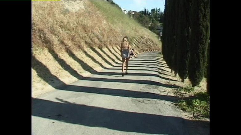 Heatwave Porn: Midgets on Wheels, Part 1