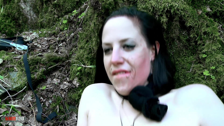 MMM100 Fuck Buddies: Angela Steel escrava sexual fodendo no bosque