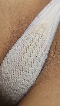 Przyłapałem cię na zapachu mojego pierdzącego dupka śmierdzące stringi