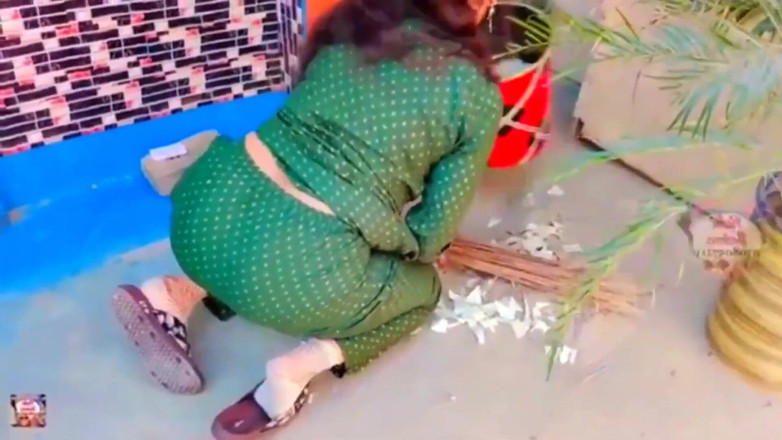 Muskan Rani: Sara khan nuovo video