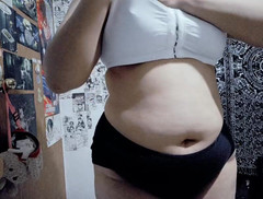 Nina Enji: Kamu suka sama toketku nggak?