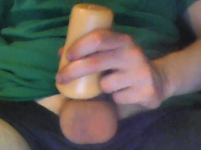 Scoutxxy: Masturbuje s kondomem a kundičkou Fleshlight