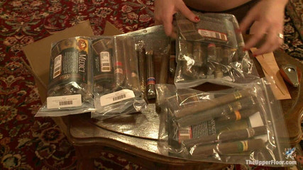 The Upper Floor by Kink: Séance d’entretien : Le Cigarettes et le Bondage
