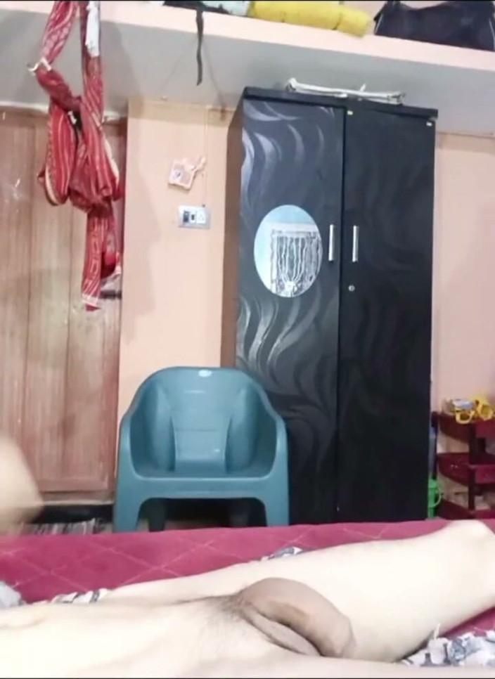 BeautyAnu: Indische tante met grote borsten harde neukpartij en pijpbeurt in...