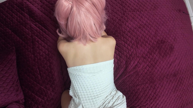 xKeryB: Sexo Com Minha Meia-irmã Enquanto Meus Pais Estão No Trabalho.