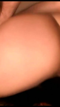 Intenzivní anální orgasmus pro děvku