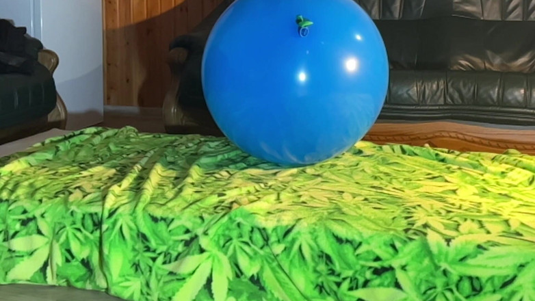 BeachBallsDuo: (cr-2) 16 Enormes globos de 60-100 cm muy gruesos aplastados por son...