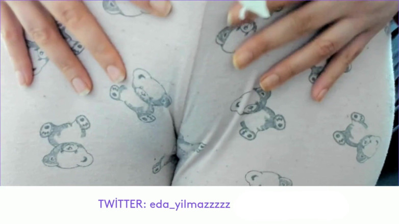 bigass_sexy_bigboobs: Cameltoe- Masturbate with Pajama- Rubbing Pussy with Pajama