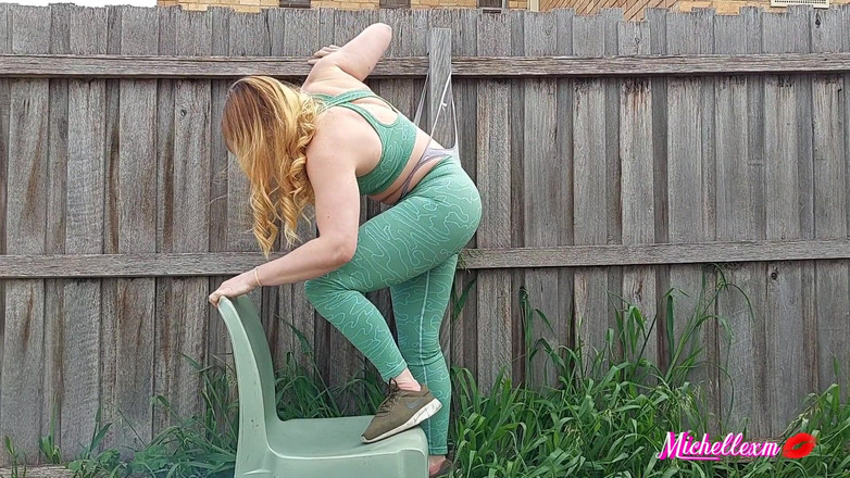 Michellexm: Wedgie de Fence