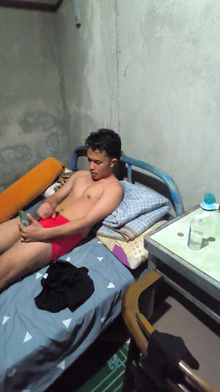 Rent A Gay Productions: Filipino Teen Engraver Jerks Himself off in the Shower Until...